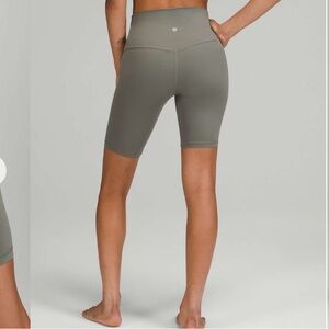 Lululemon Align High Rise Short 8” grey sage size 4